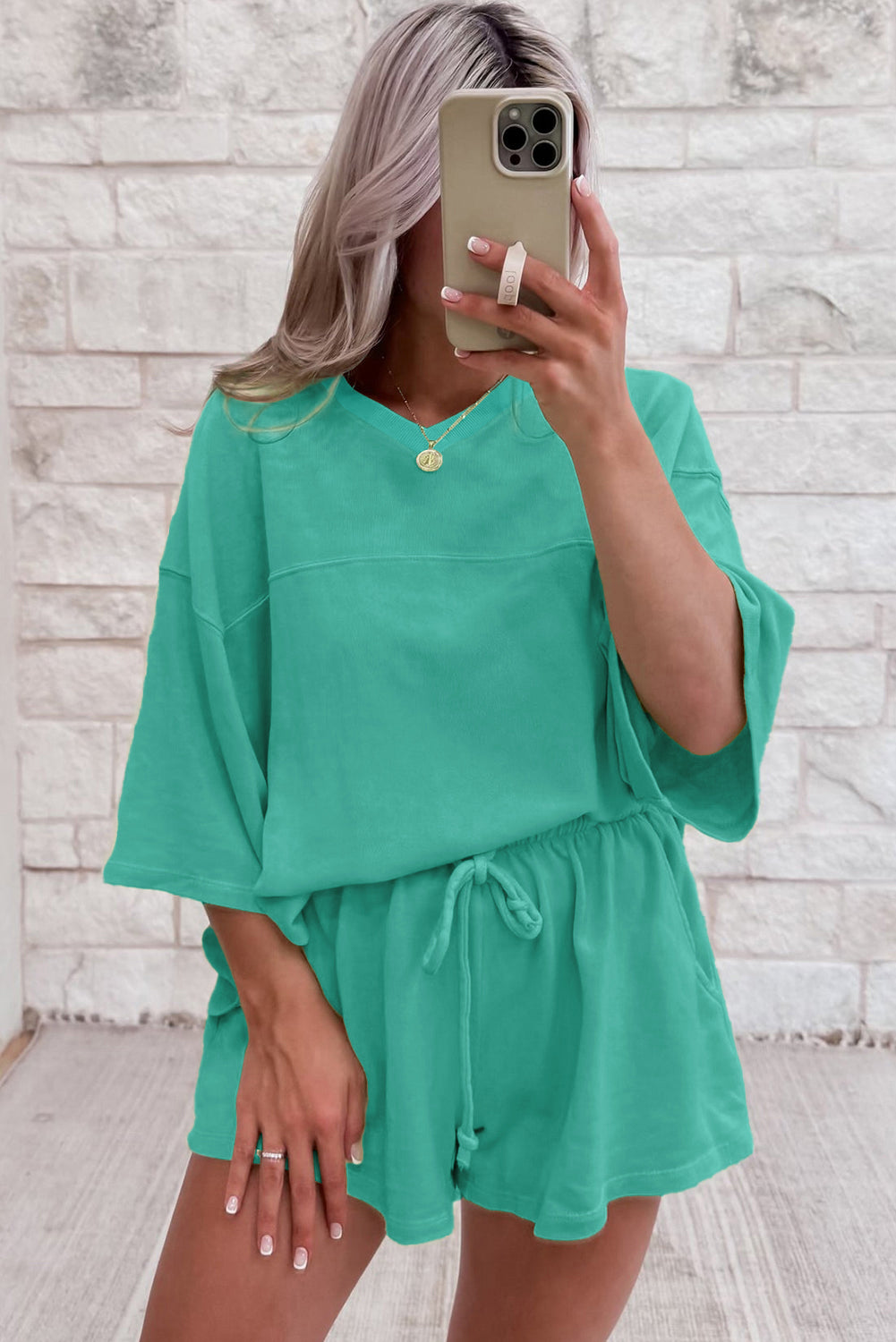 ποΈ Loungewear Set β Zachte V-hals Top & Shorts met Pockets