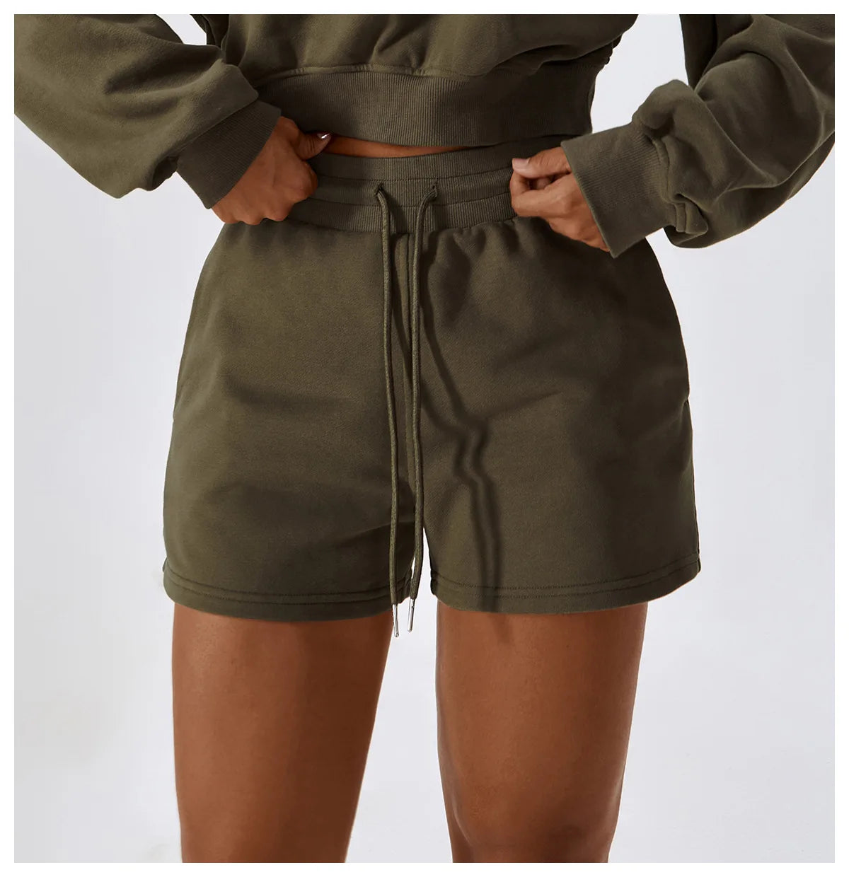 Prachtige GlowFit Set โ Hoodie & Shorts in Cotton Blend