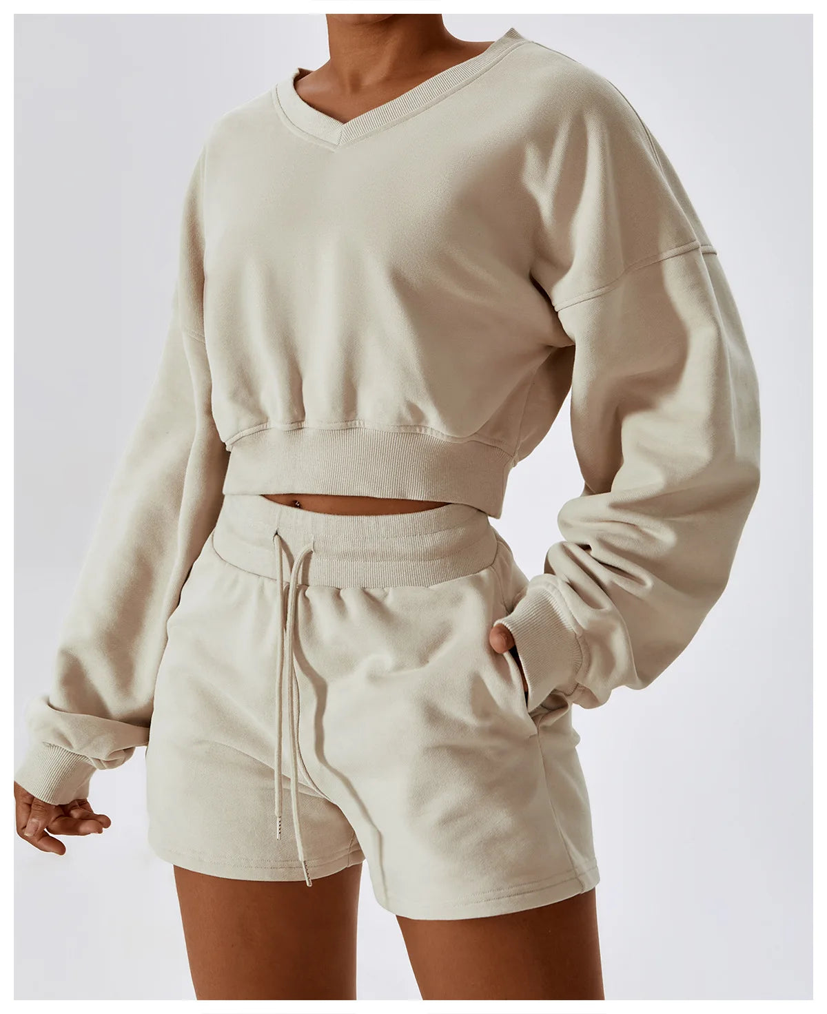 Prachtige GlowFit Set โ Hoodie & Shorts in Cotton Blend