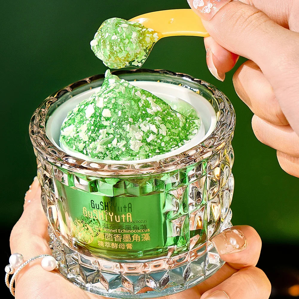 🌿 Glowtok Matcha Crystal Scrub – Smooth, Bright, Glow