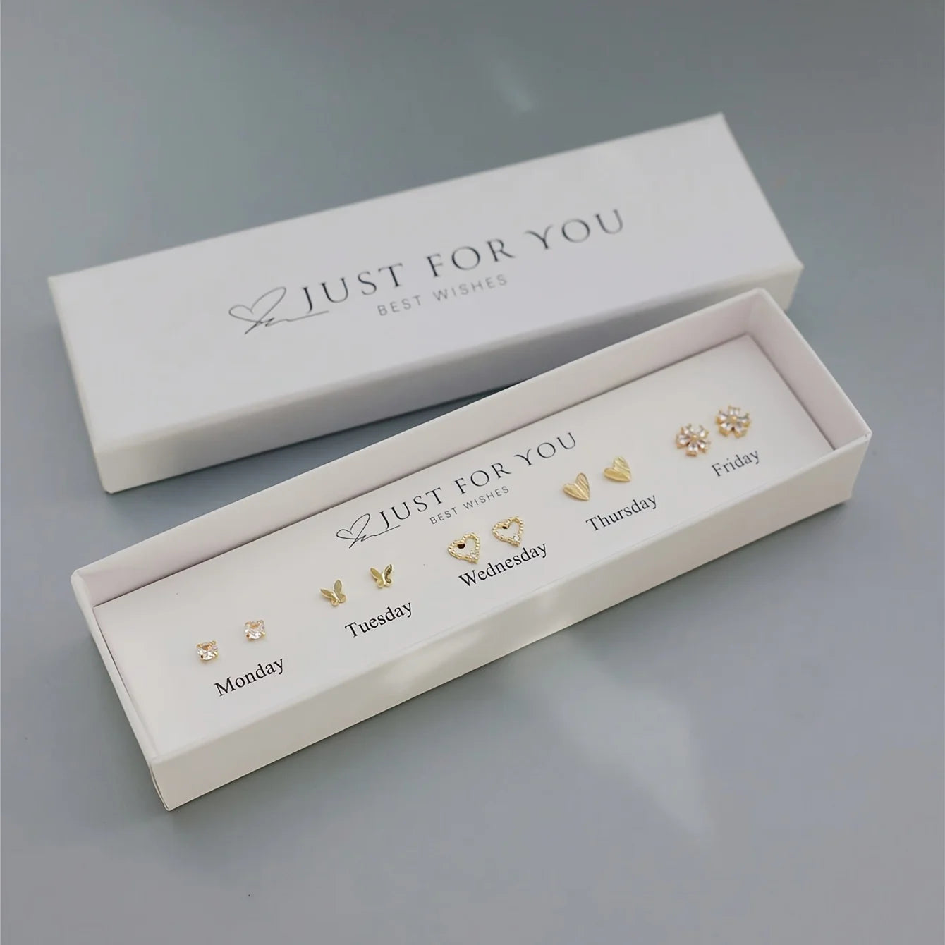 ๐ GlowGold Oorbellenbox โ Elke Dag een Nieuwe Sparkle"