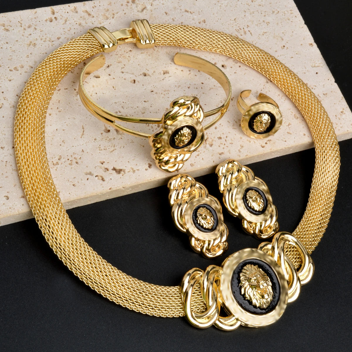 👑 Charmoment™ 18K Goudkleurige Sieradenset – Luxe Afrikaans/Italiaans Design (4-delig)